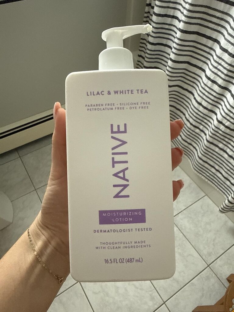 Native Body Lotion Contains Naturally Derived Plant-Based Moisturizers for Women and Men | Restores Dry Skin, Eucalyptus & Mint, 16.5 fl oz customer photo 2