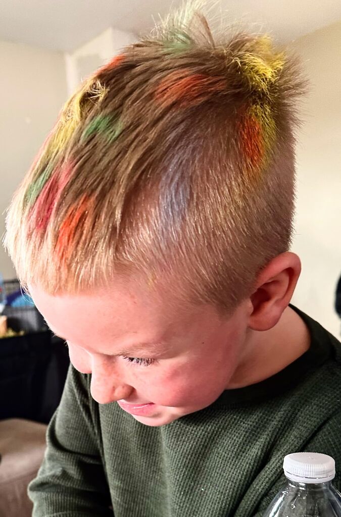 8 Colors Temporary Hair Chalk for Kids and Adults customer photo 2