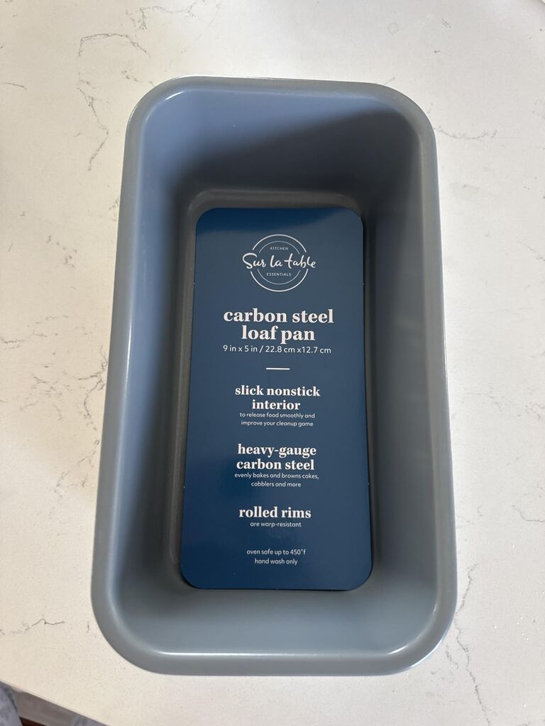 Sur La Table Kitchen Essentials Bake Sale 9 X 5 Inch PFOA, PFAS, PTFE Free Nonstick Loaf Pan - Linen White customer photo 2