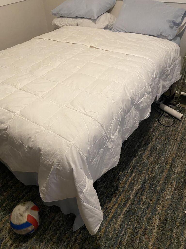 Summer Down Blanket King Size - OEKO-TEX & DOWNPASS Certified, 12oz Lightweight customer photo 1