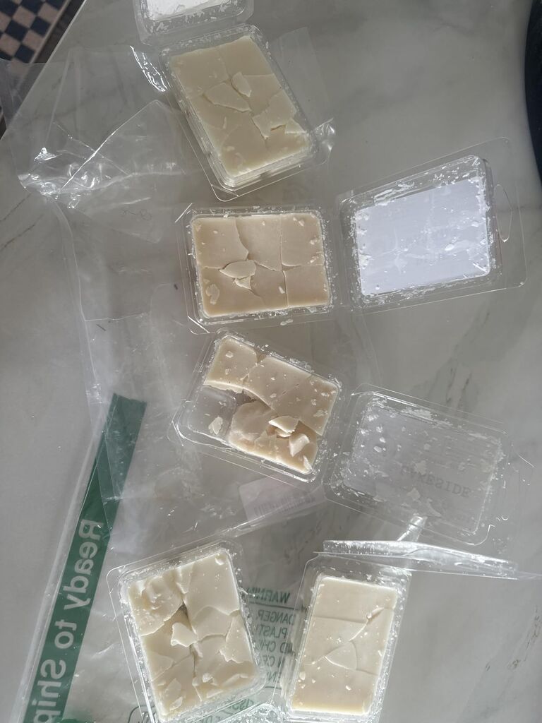 Farm Raised Candles Weekend Variety 5 Pack Soy Wax Melts customer photo 1