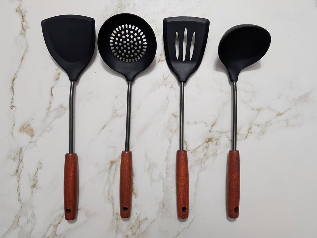 FJNATINH Silicone Spatulas and Turner Set - Stainless Steel Wok Tools, Wok Utensil, Non Stick Turners, Heat Resistant Rubber Spatulas for Fish, Eggs, Pancakes, Wok, Black of 2 customer photo 1