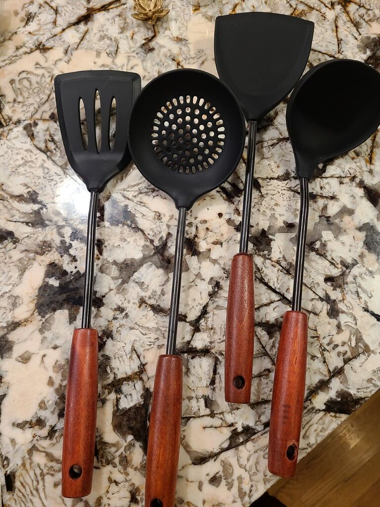 FJNATINH Silicone Spatulas and Turner Set - Stainless Steel Wok Tools, Wok Utensil, Non Stick Turners, Heat Resistant Rubber Spatulas for Fish, Eggs, Pancakes, Wok, Black of 2 customer photo 2