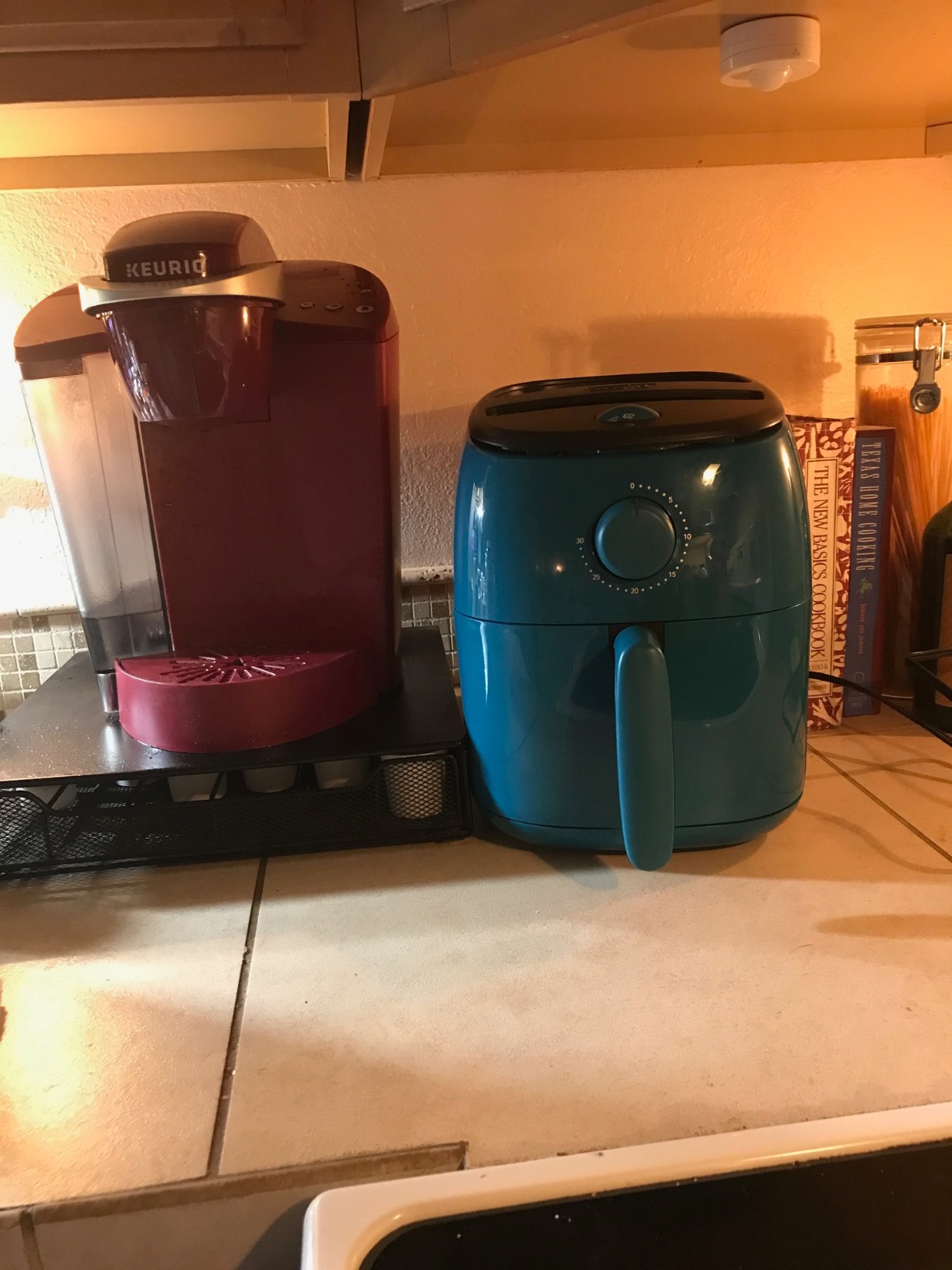 Dash Tasti-Crisp Air Fryer - AirCrisp Technology - Compact Design with Adjustable Temperature Control - Nonstick Fry Basket & Auto Shut-Off Feature - 2.6 Quarts - Aqua customer photo 2