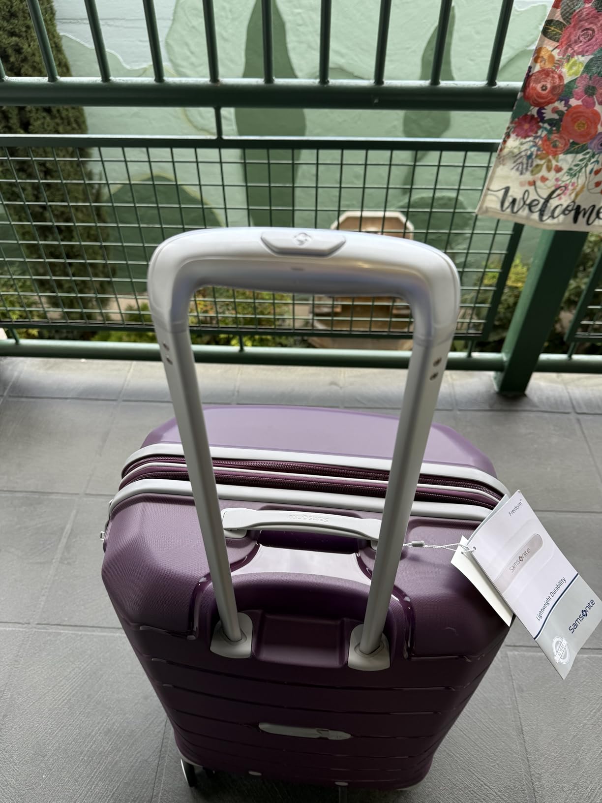 Samsonite Freeform 2-Piece Luggage Set - Carry-On & Large Checked with Dual Spinner Wheels - Durable Polypropylene Hardshell - TSA Lock (Navy) customer photo 2