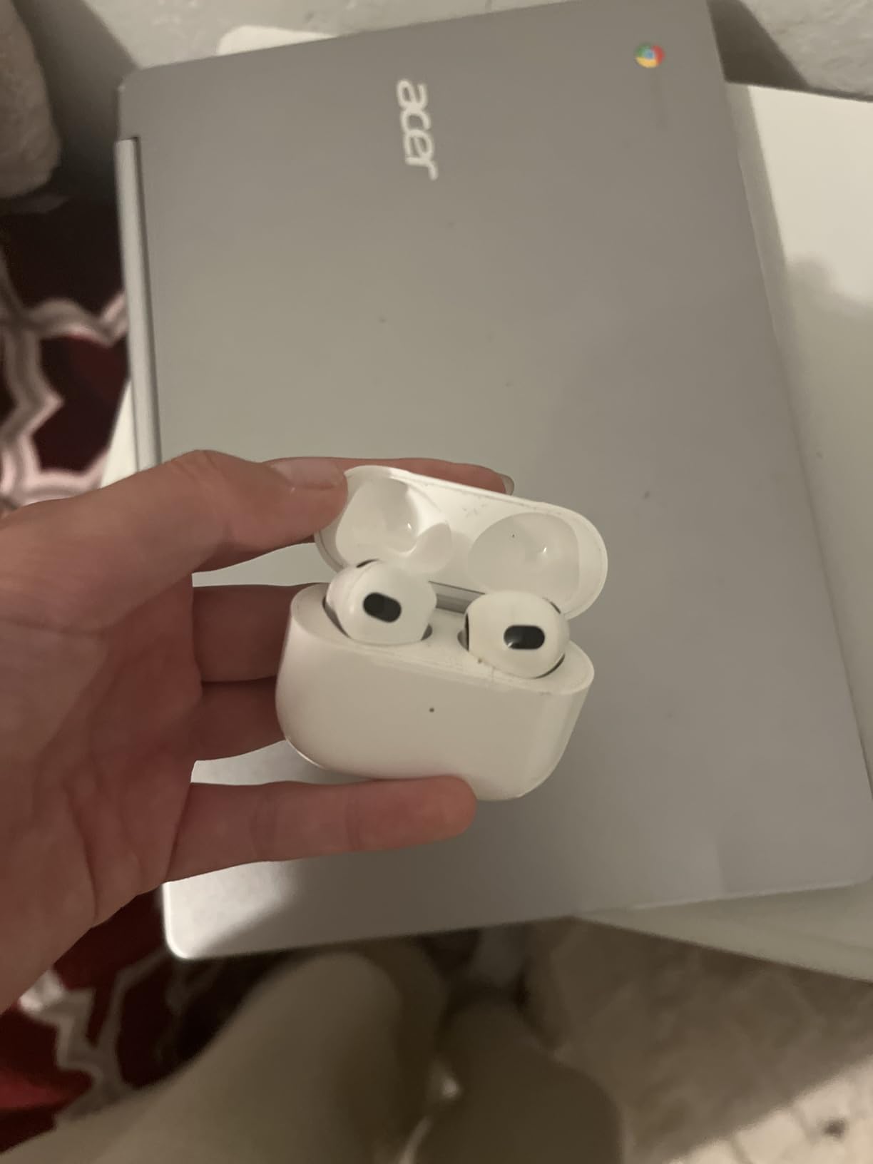 Apple AirPods (3rd Generation) (Renewed) customer photo 2