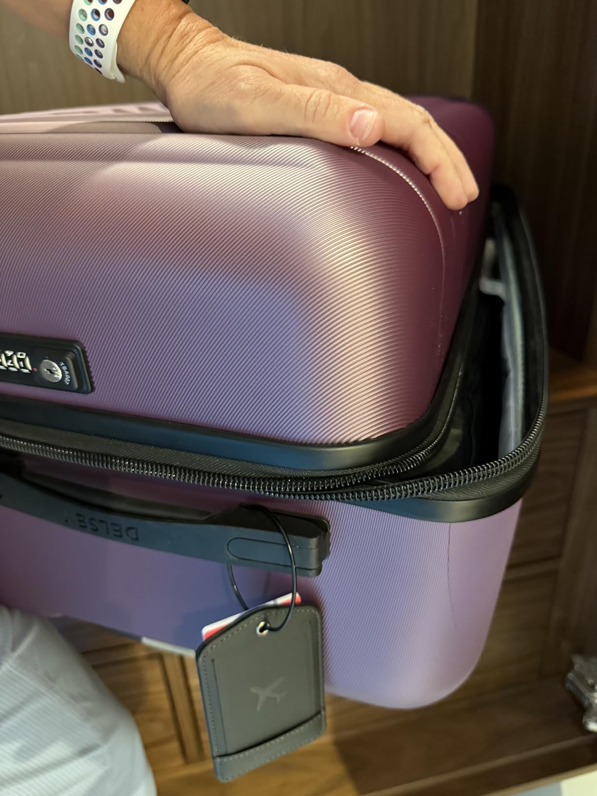 DELSEY PARIS Cruise 3.0 Hardside Expandable Luggage with Spinner Wheels, Graphite, Carry on 20 Inch customer photo 1