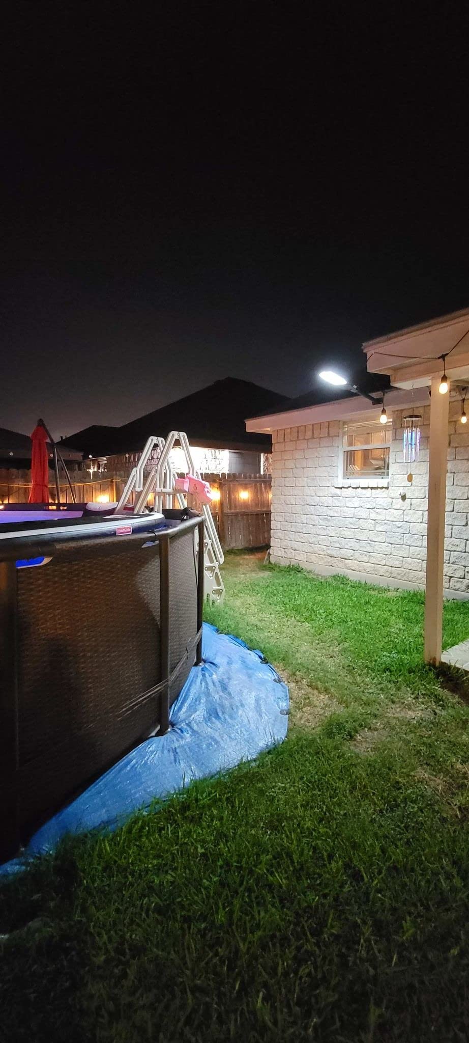 350000LM Large Solar Street Lights, 384 LEDs Solar Security Flood Lights Outdoor, IP65 Waterproof Solar Parking Lot Lights (1 Pack) customer photo 2