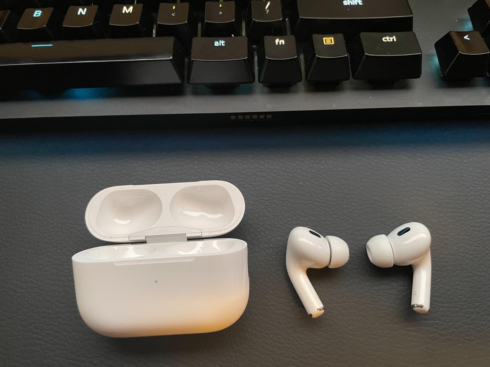 Apple AirPods Pro (2nd Gen) Wireless Earbuds, Up to 2X More Active Noise Cancelling, Adaptive Transparency, Personalized Spatial Audio MagSafe Charging Case (Lightning) Bluetooth Headphones for iPhone customer photo 2
