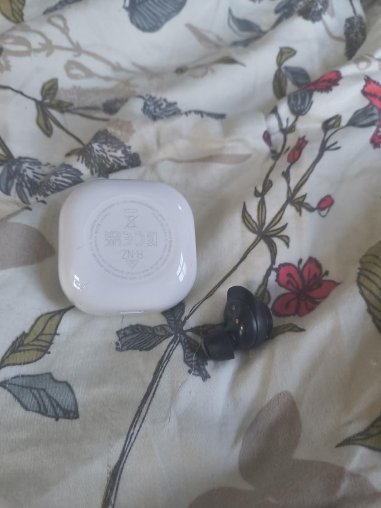 Galaxy Buds Fan Edition(FE) SM-R400, Active Noise-Cancelling, Wireless Bluetooth v5.2 Earbuds, Android 8.0 and Up - (Graphite) customer photo 1