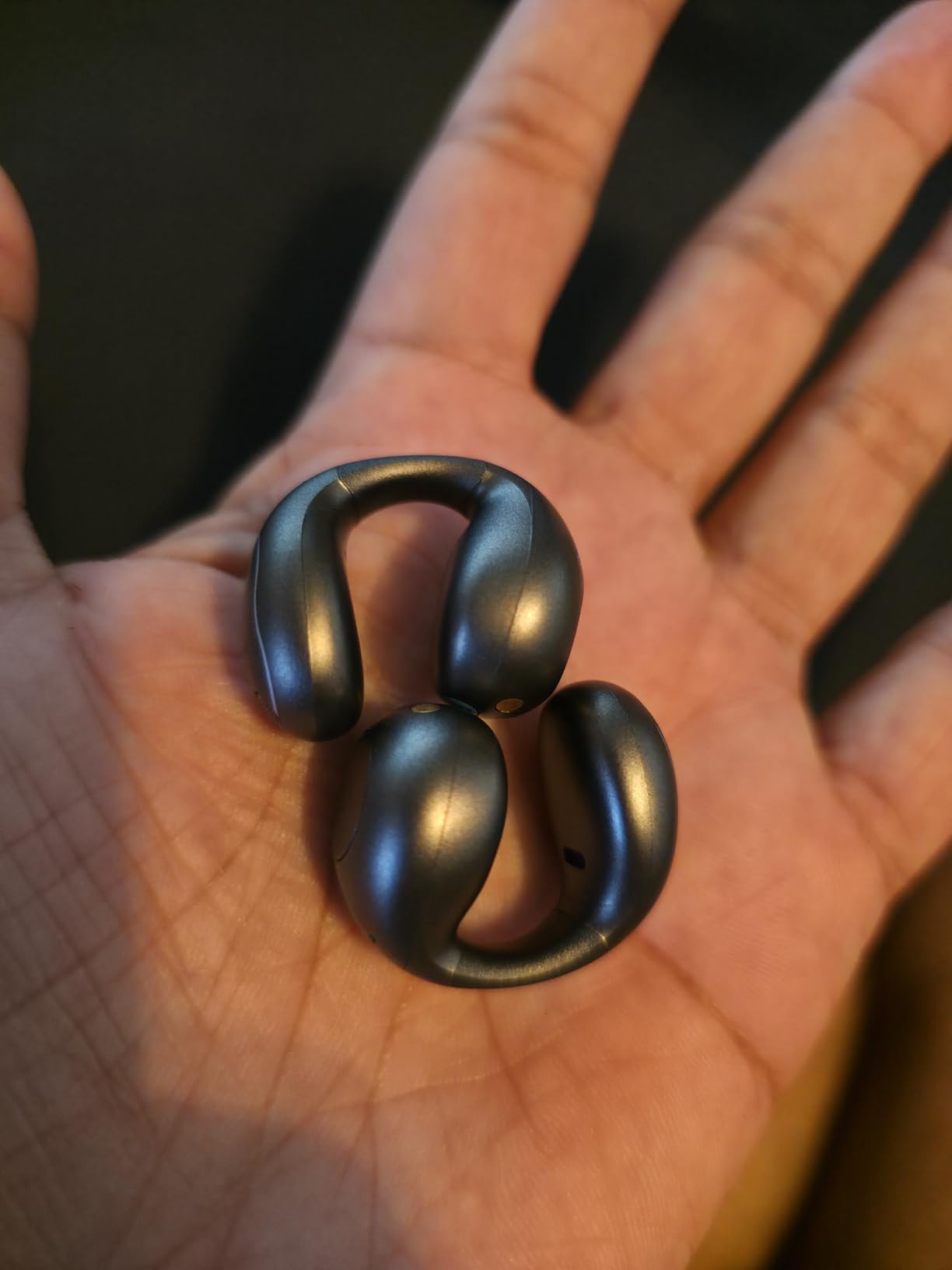 C40i by Anker, Open-Ear Earbuds, Clip-On Headphones, Flexible Joint Design, Button Controls, Lightweight Comfort, Stable Fit with Attachable Ear Grips, Expansive Drivers for Clear Sound customer photo 2