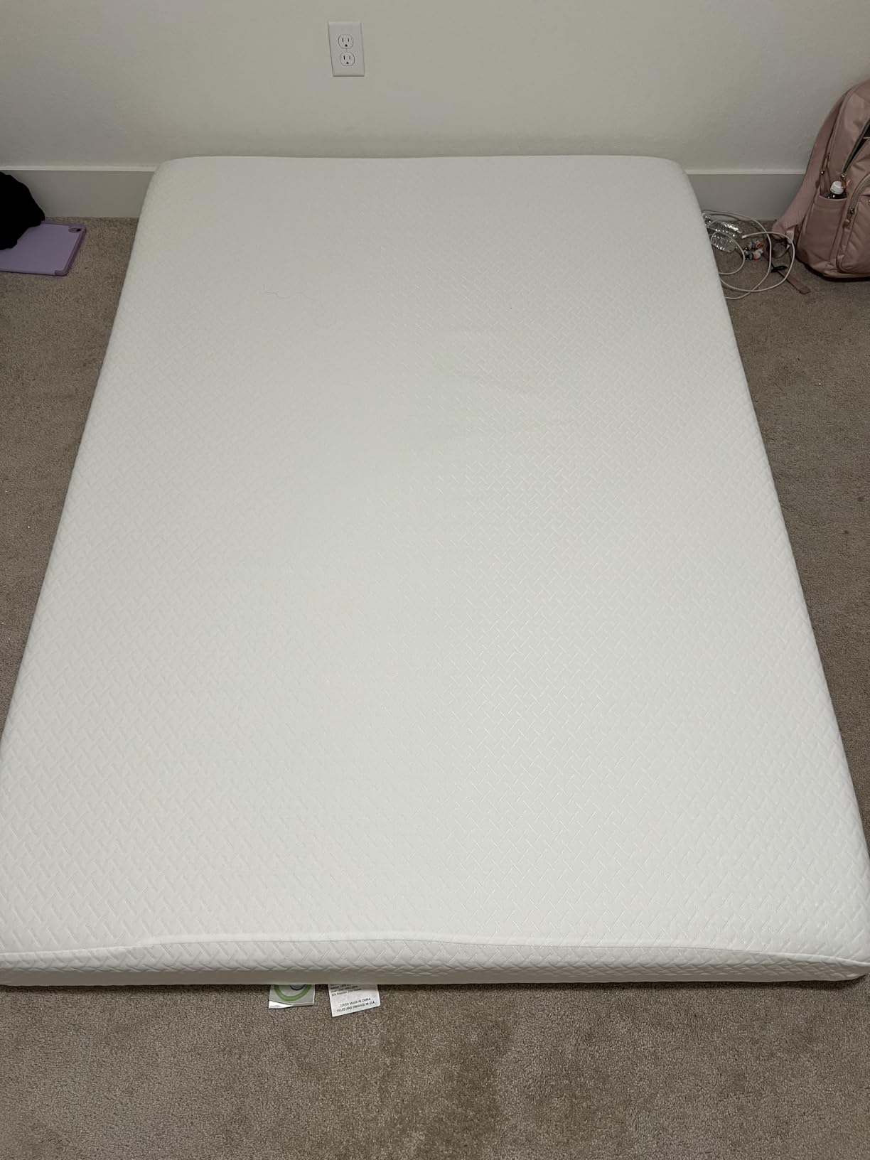 EGOHOME 10 Inch Queen Mattress, Memory Foam Mattress in a Box with Cooling Green Tea Gel, Relieve Pressure with Medium Firm Support, CertiPUR-US Certified, 80''L x 60''W, White customer photo 2