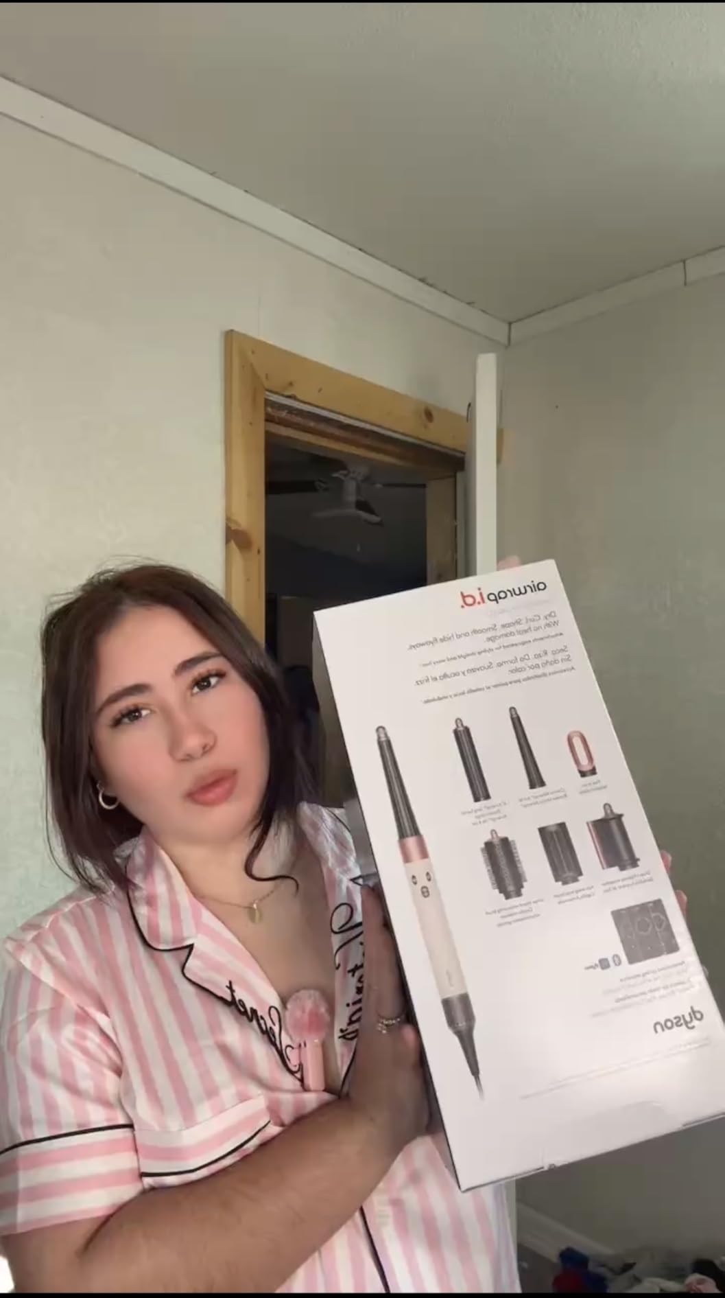 Dyson Airwrap i.d. Multi-Styler, Bluetooth Connected, No Heat Damage, 6-in-1 Versatility customer photo 1