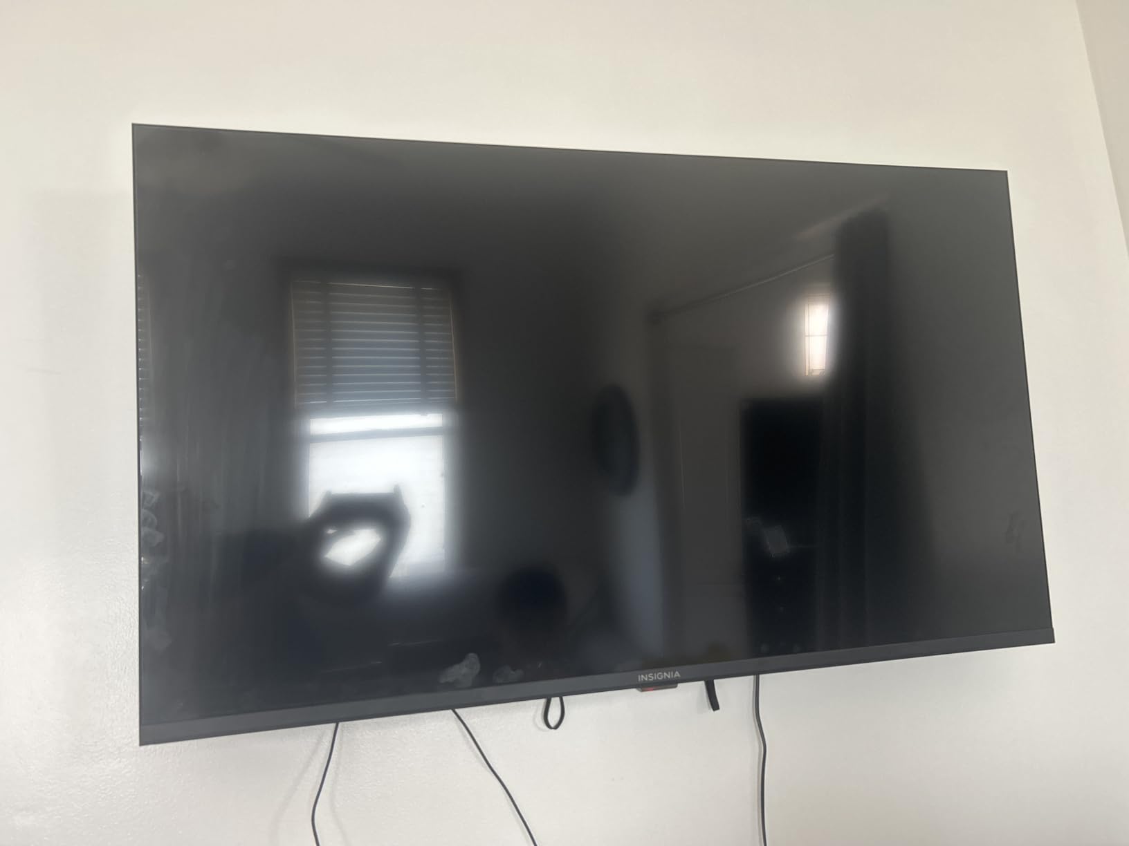 INSIGNIA 75-inch Class F50 Series LED 4K UHD Smart Fire TV with Alexa Voice Remote (NS-75F501NA26) customer photo 2