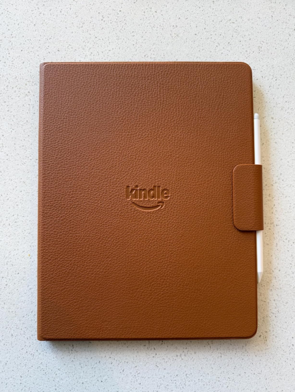 Amazon Kindle Scribe Executive Folio Cover with Magnetic Attach, Sleek Protective Case - Premium Leather customer photo 1