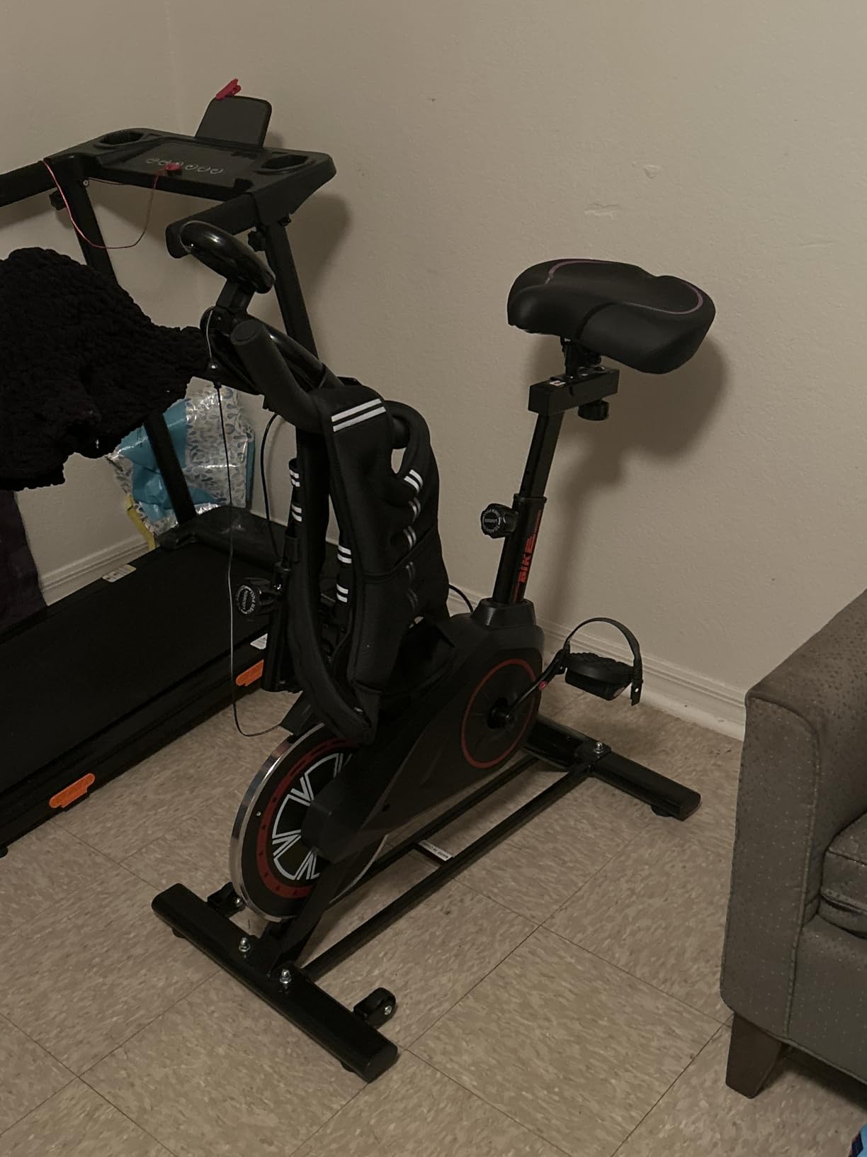 RELIFE REBUILD YOUR LIFE Exercise Bike Stationary for Home Indoor, Cycling Bike with Silent Belt Drive for Home Cardio, Brake Pad Resistance with Adjustable Comfort Seat customer photo 1