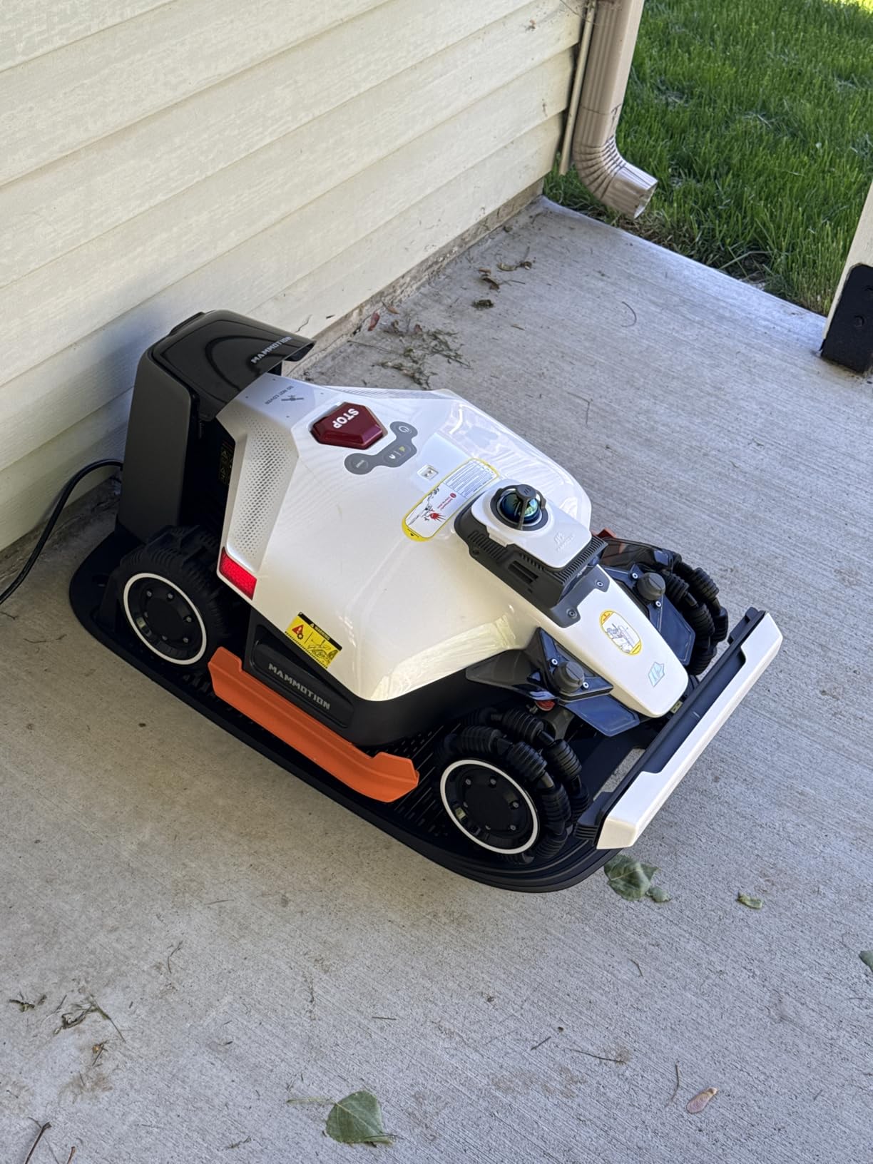 Mammotion LUBA 3 AWD 5000H Robot Lawn Mower for 1.25 Acres, 360 LiDAR+NetRTK+AI Vision Tri-Fusion Positioning, All-Wheel-Drive for 80% Slopes, 50 Multi-Zone Management, Cutting Height 2.2-4.0 customer photo 1