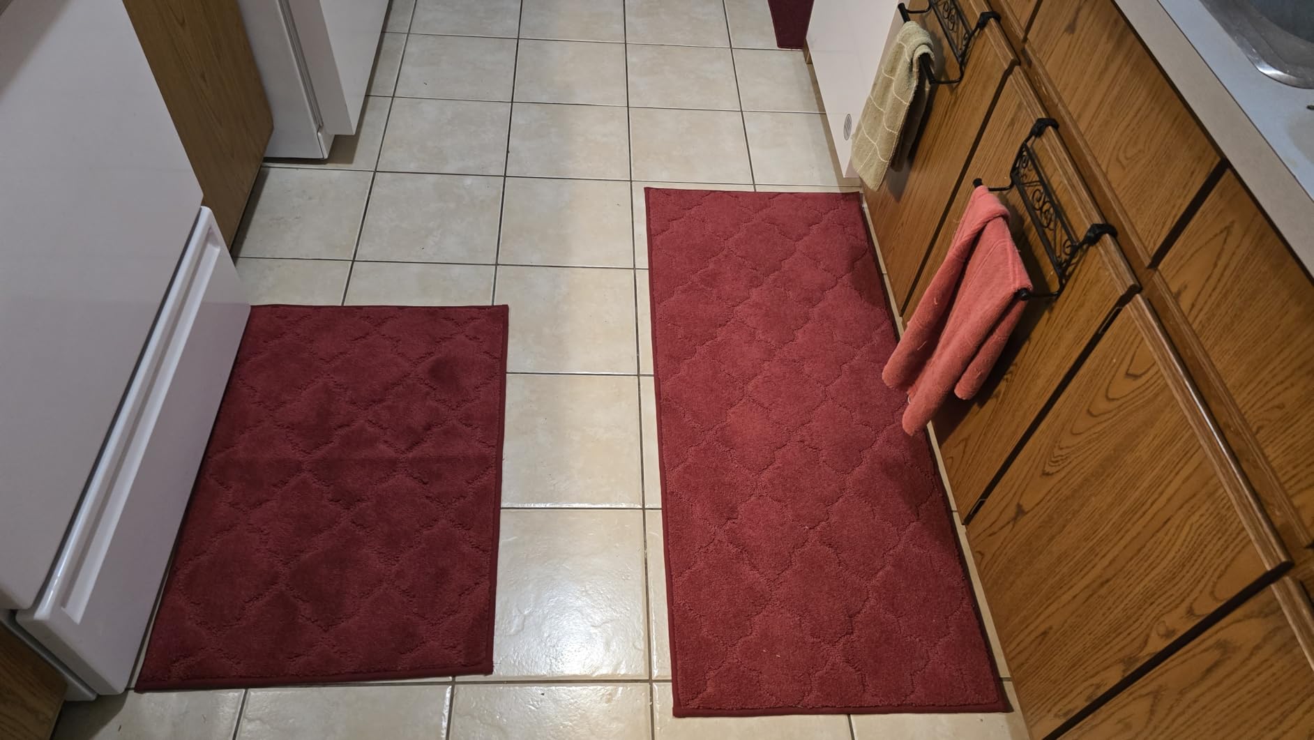 COSY HOMEER Soft Kitchen Floor Mats for in Front of Sink Super Absorbent Kitchen Rugs 20
