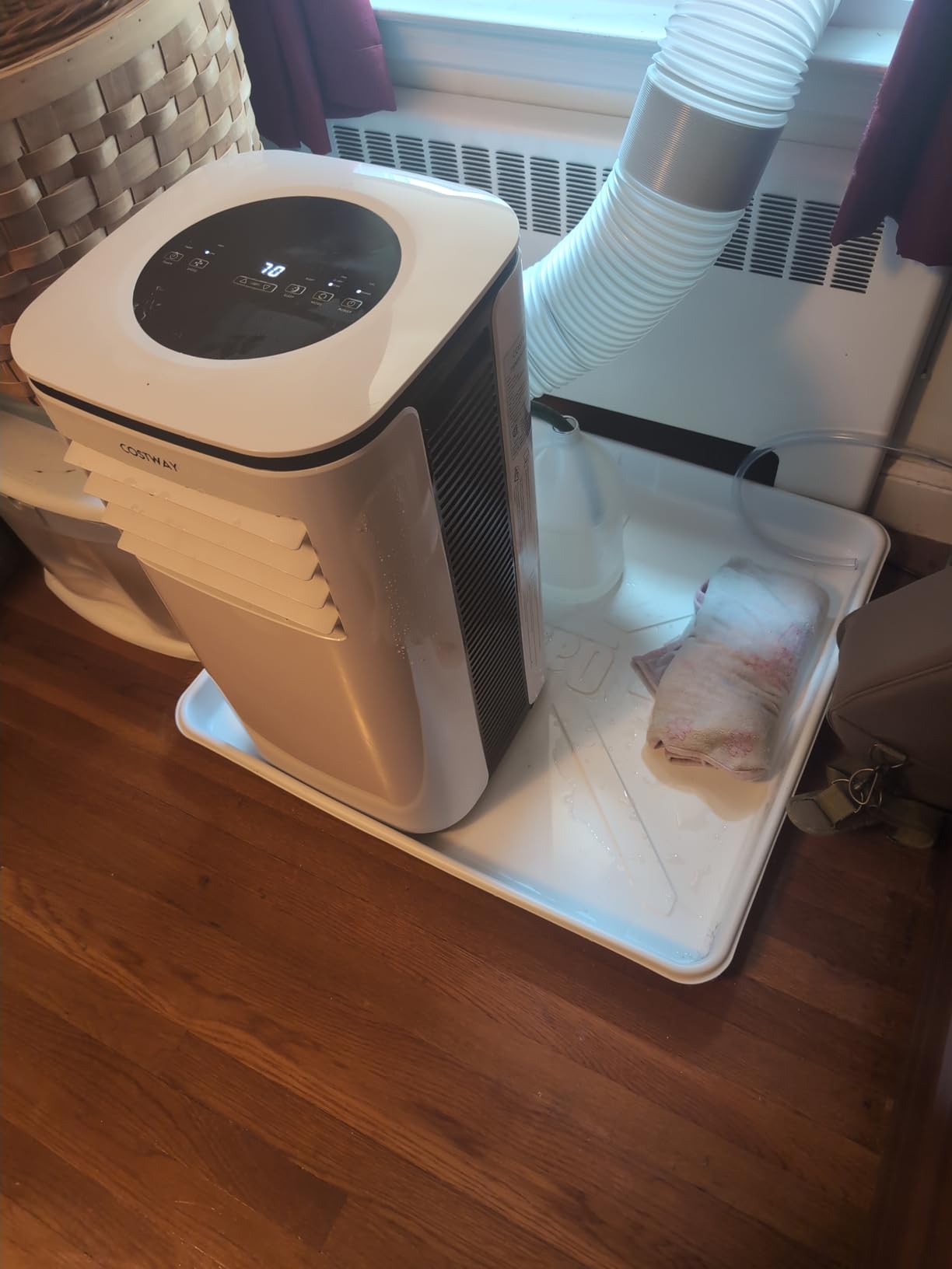 COSTWAY Portable Air Conditioner, 9000BTU Personal Air Conditioner with 2 Wind Speeds, Remote Control, 24H Timer, Window Kit, 350 sq.ft, White customer photo 1