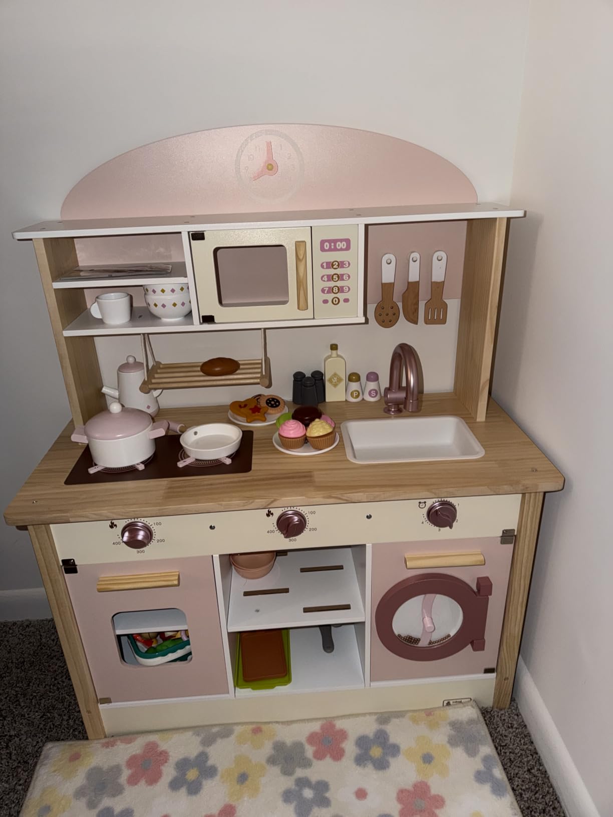 ROBUD Play Kitchen Set, Wooden Play Kitchen | with Ice Maker, Fridge, Coffee Machine, Oven, Dishwasher, Microwave, Kitchen Accessories, Toy Kitchen Gift for Boys Girls, 3+ customer photo 2