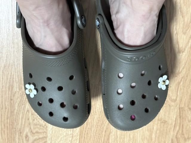 Crocs Unisex-Adult Classic Clogs customer photo 1
