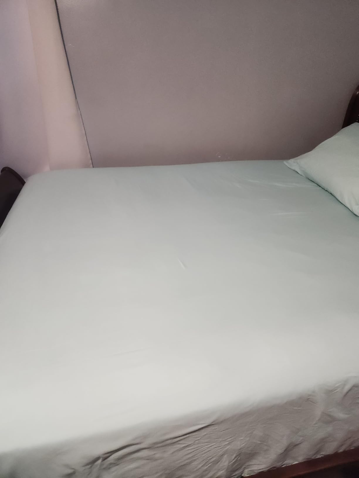 Queen 6 Piece Bed Sheet Set - Comfy, Breathable & Cooling Sheets - White customer photo 2