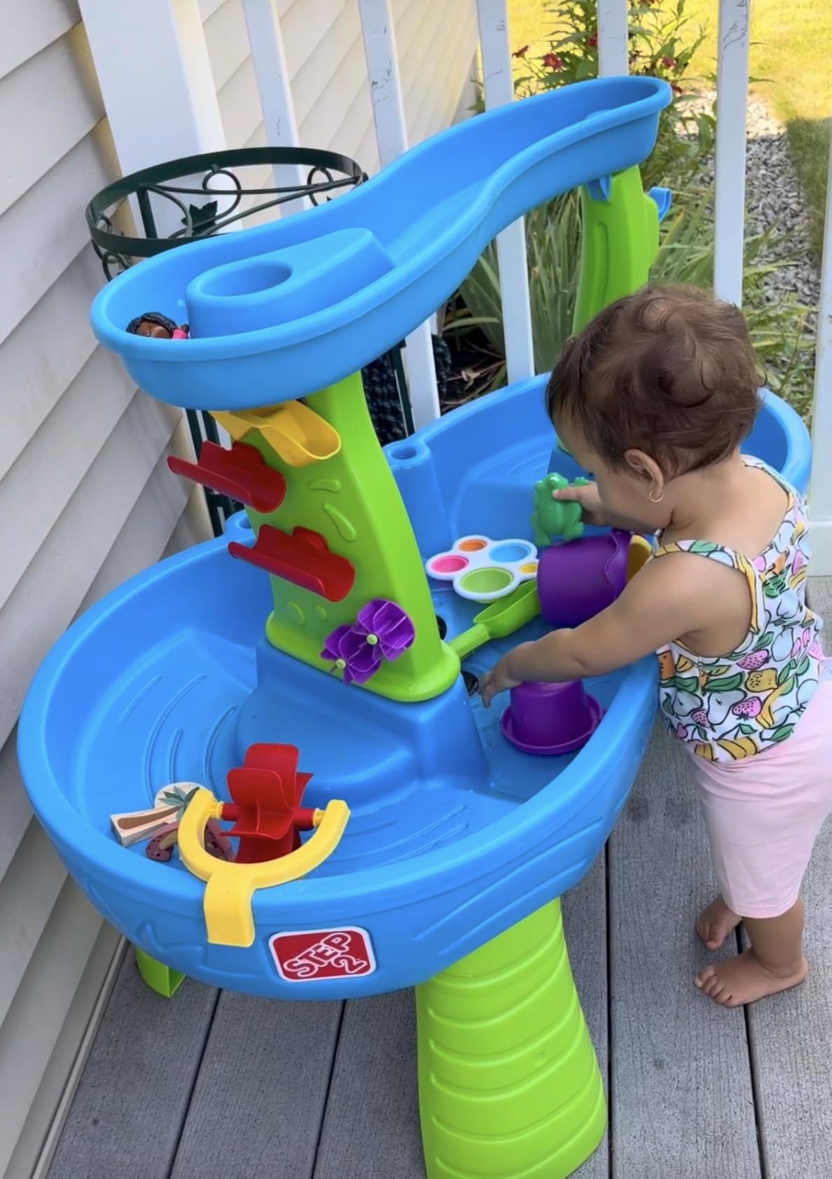 Step2 Rain Showers Splash Pond Toddler Water Table, Outdoor Kids Water Sensory Table, Ages 18+ Months, 13 Piece Water Toy Accessories, Blue & Green customer photo 2