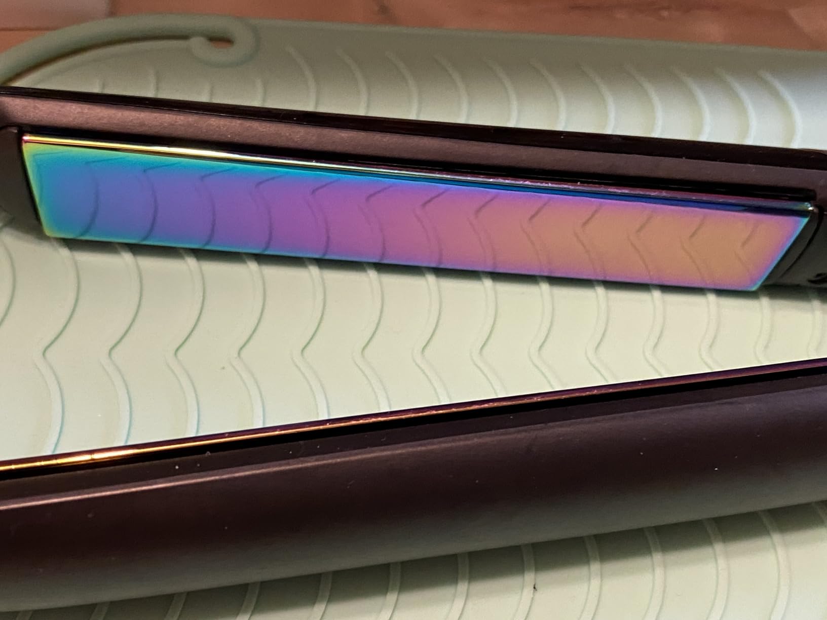 INFINITIPRO BY CONAIR Rainbow Titanium Flat Iron, 1-inch customer photo 1