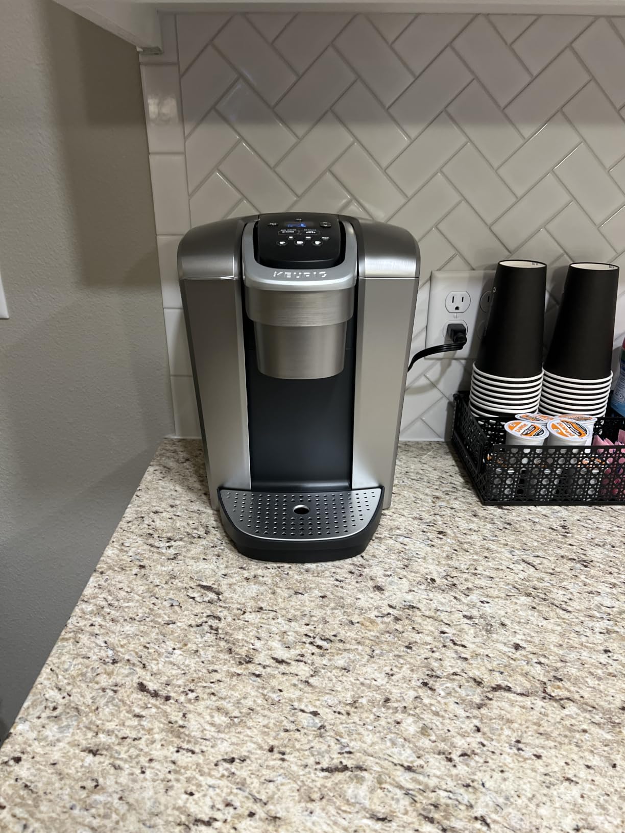 Keurig K-Elite Single Serve K-Cup Pod Coffee Maker, with Strength and Temperature Control, Iced Coffee Capability, 8 to 12oz Brew Size, Programmable, Brushed Slate customer photo 1