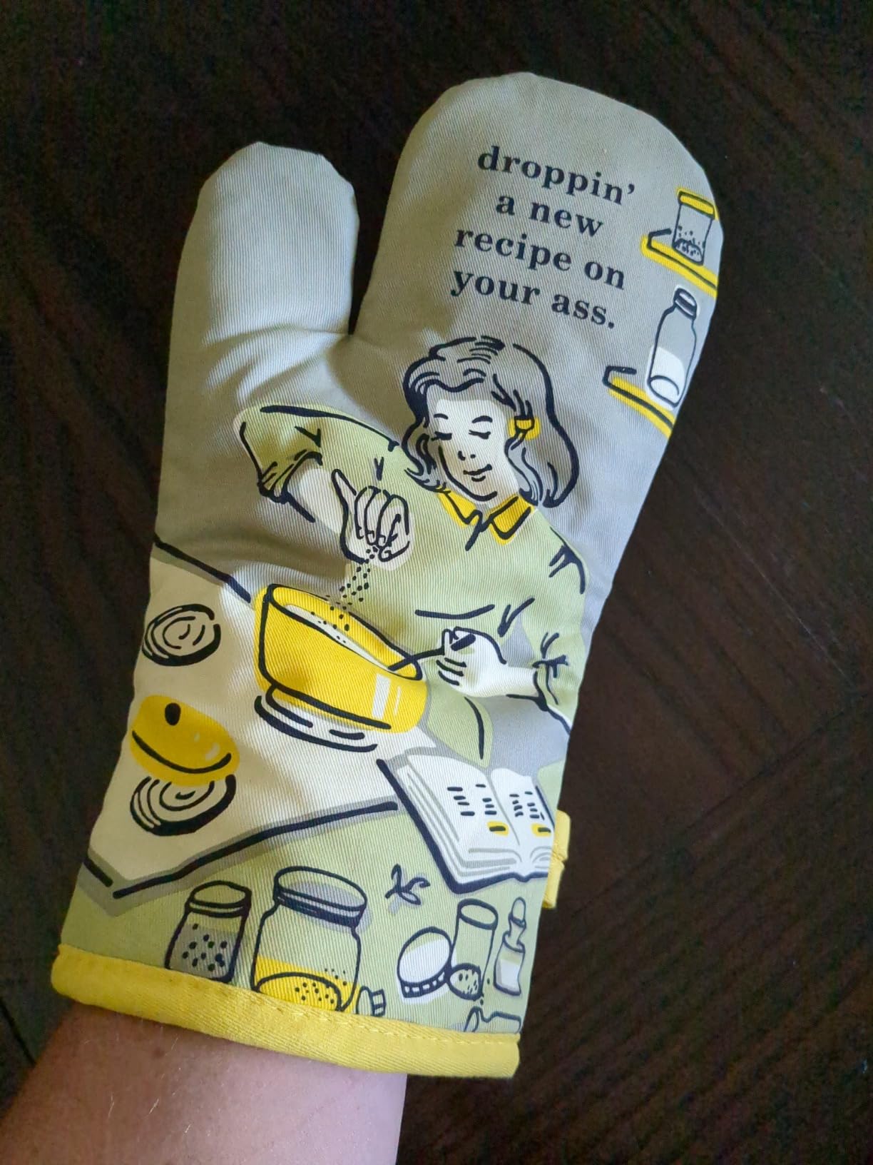 Blue Q Oven Mitts - Cute Kitchen Accessories & Kitchen Gifts - The Secret customer photo 1