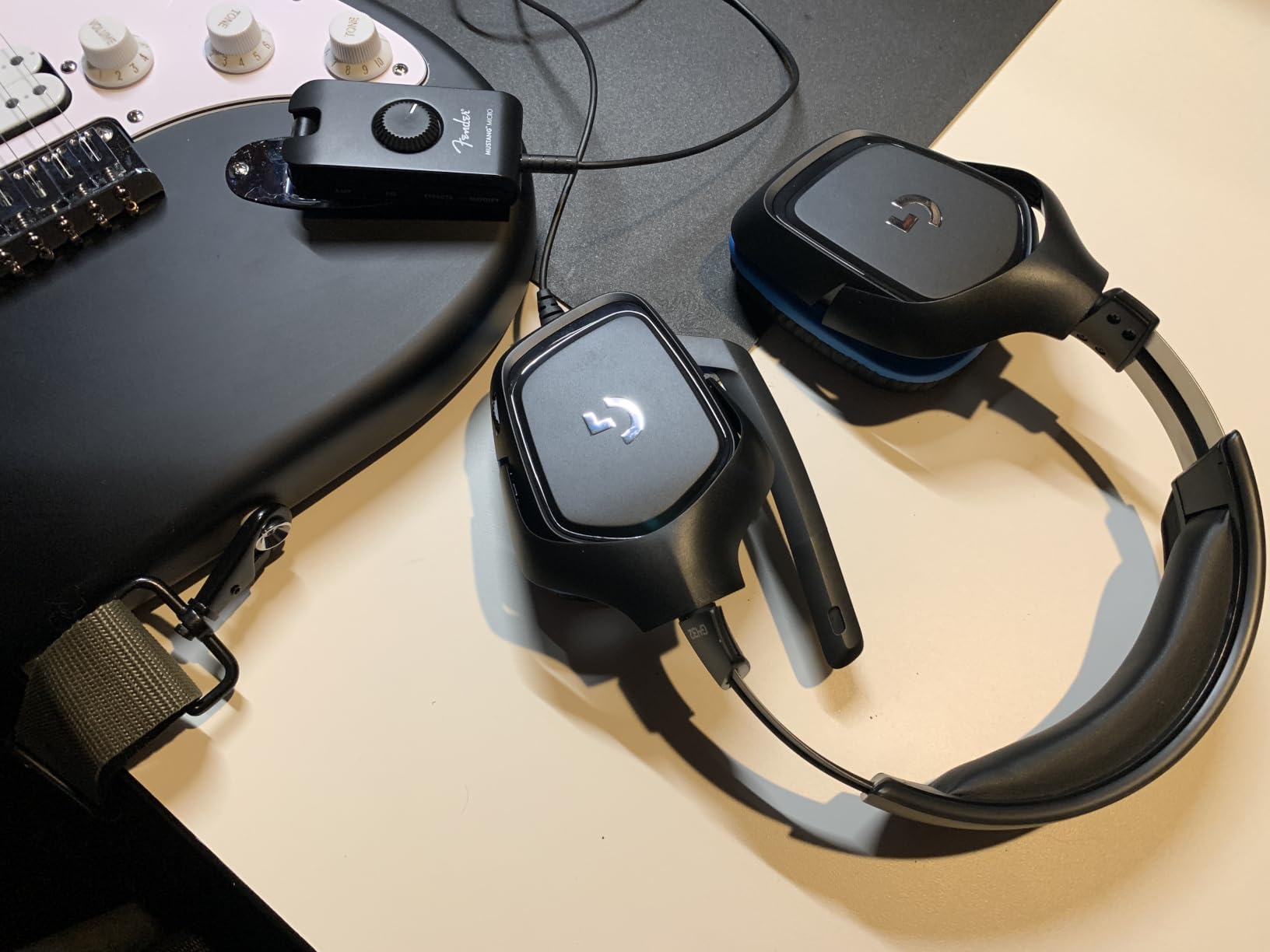 Logitech G432 Wired Gaming Headset - Black customer photo 2