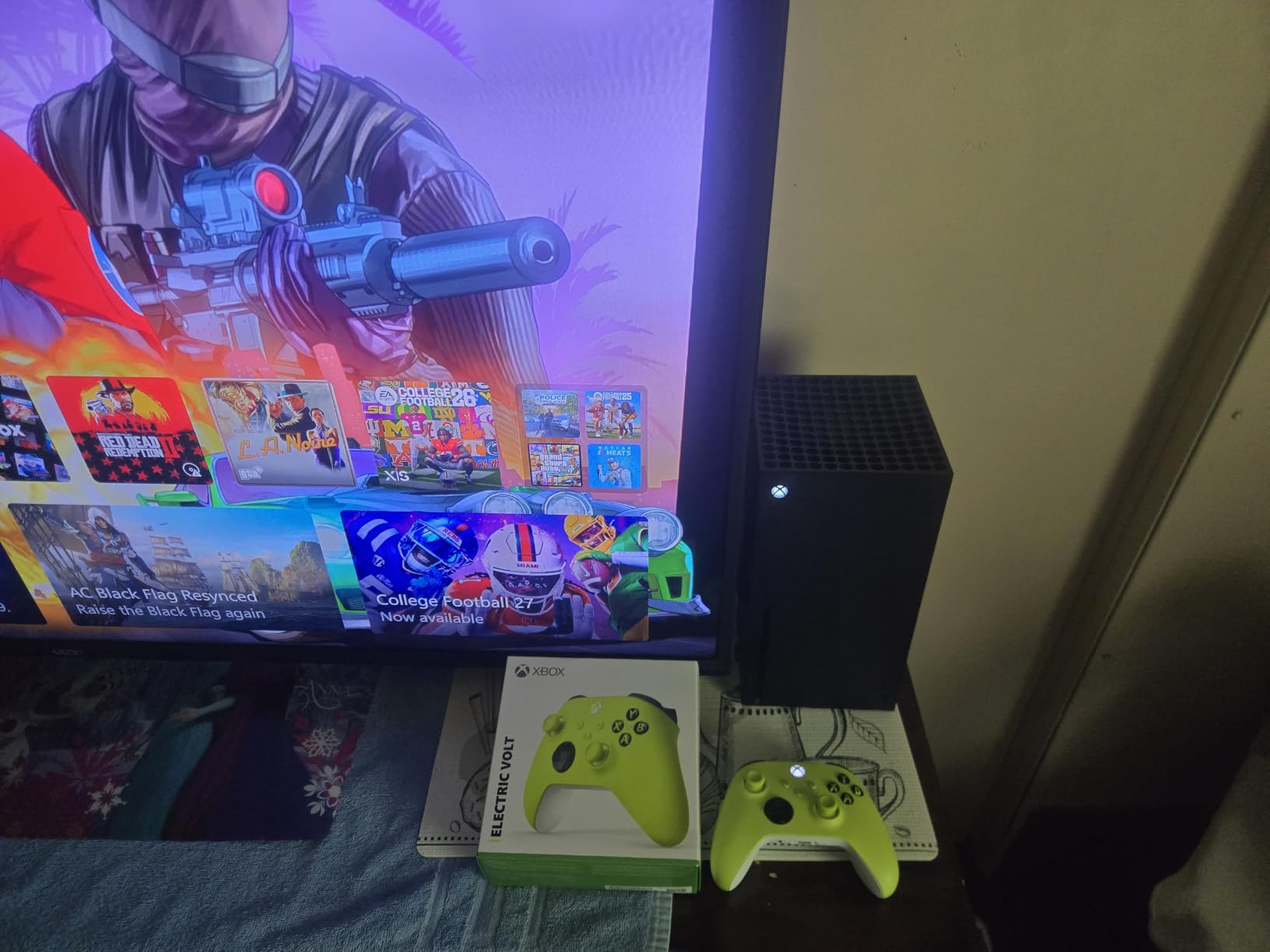 Xbox Wireless Gaming Controller | Electric Volt customer photo 2