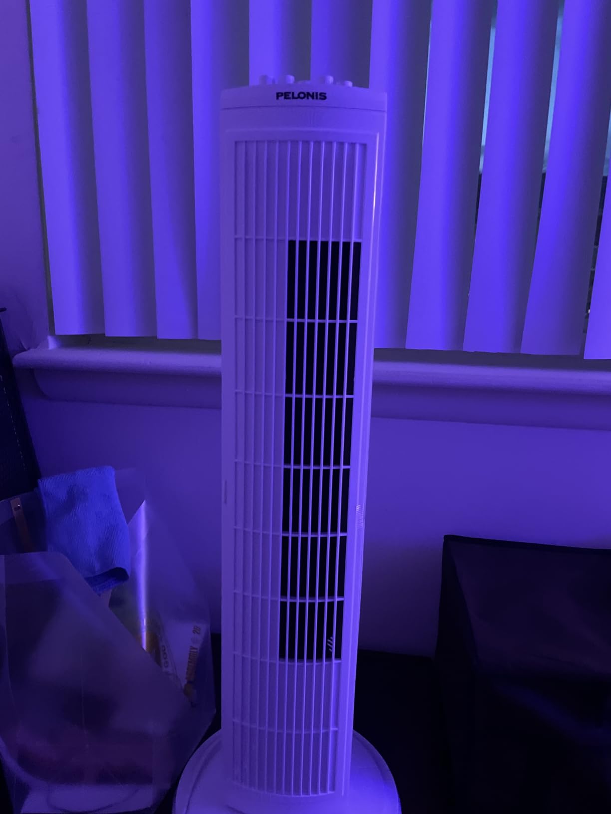 PELONIS 30-Inch 3-Speed Oscillating Tower Fan for Bedroom, Quiet 30dB customer photo 1