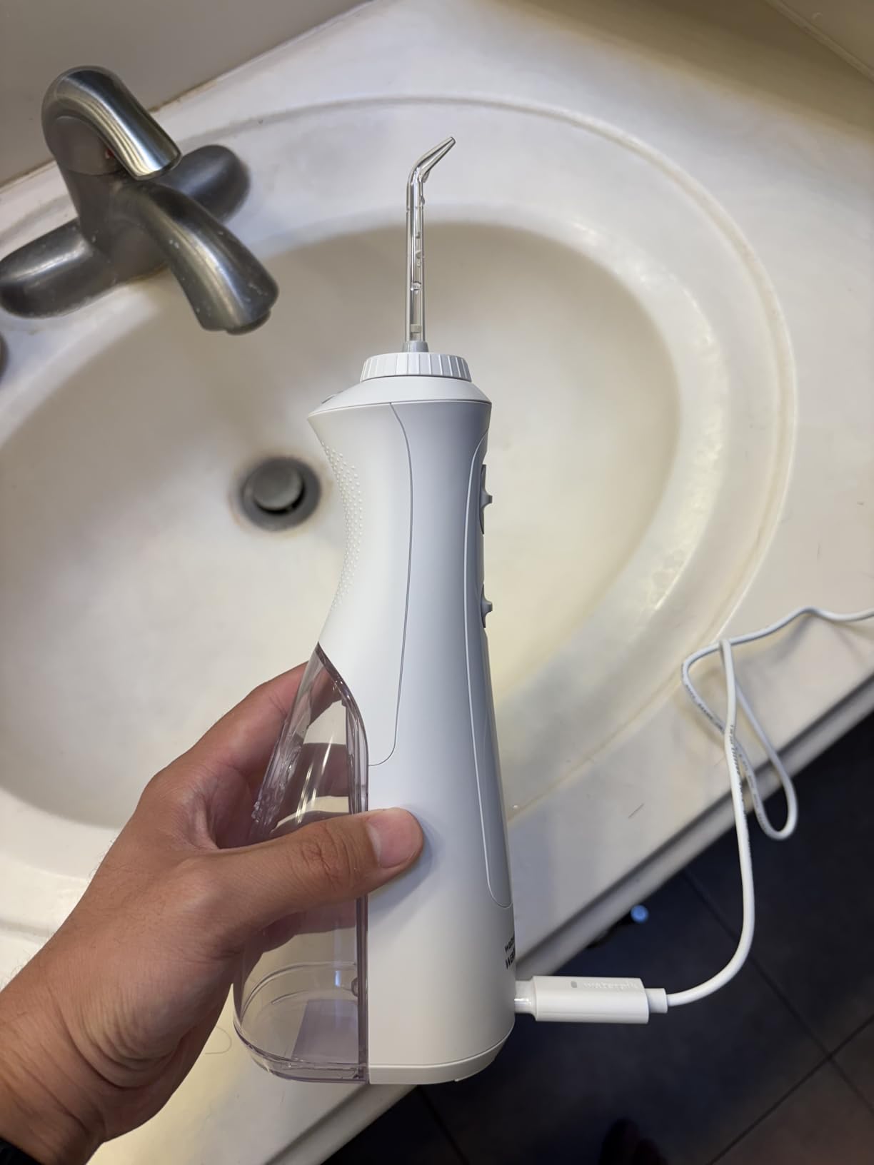 Waterpik Cordless Pearl Portable Water Flosser, Rechargeable, White customer photo 1