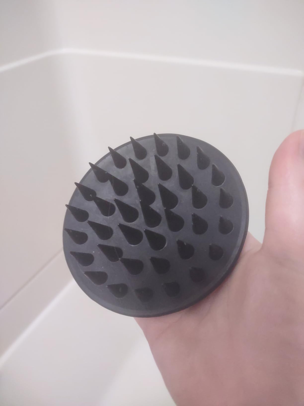 Meartchy Silicone Scalp Massager Shampoo Brush, Scalp Brush for Hair Growth & Dandruff Removal, Hair Scrubber Scalp Stimulator Exfoliator Brush with Soft Bristles for Wet Dry Scalp Care (Black) customer photo 2