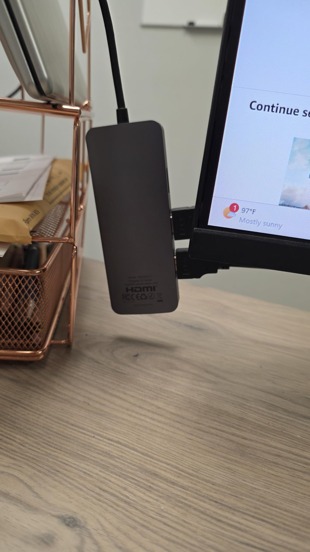 USB C Docking Station Dual Monitor, Selore Docking Station 3 Monitors customer photo 1