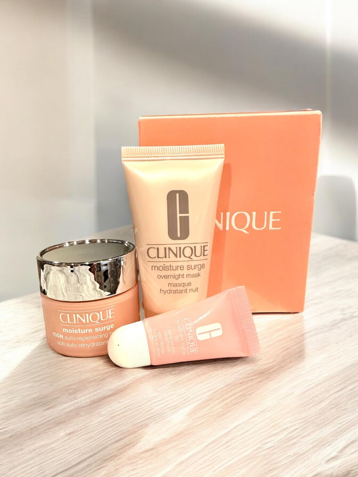 Clinique Hydration Heroes Gift Set | Moisture Surge 100H Moisturizer | Moisture Surge Overnight Mask | Lip Treatment | Hydrating + Glow | Includes 3 Travel Size Pieces customer photo 2