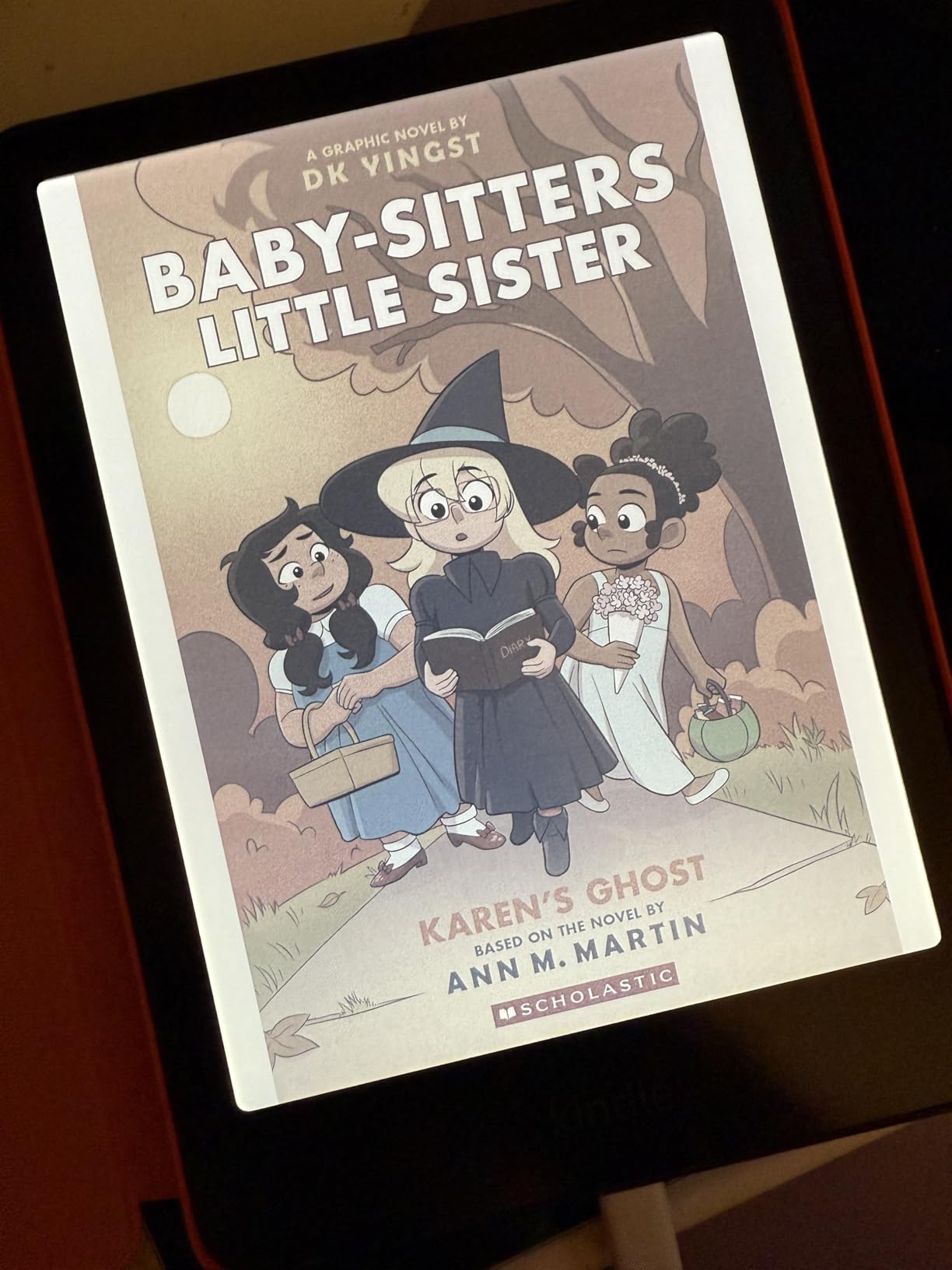 Amazon Kindle Colorsoft Kids 16 GB (newest model) – Lightweight, compact, and designed for reading—no apps, videos, or games. – with cover, Starlight Reading customer photo 2