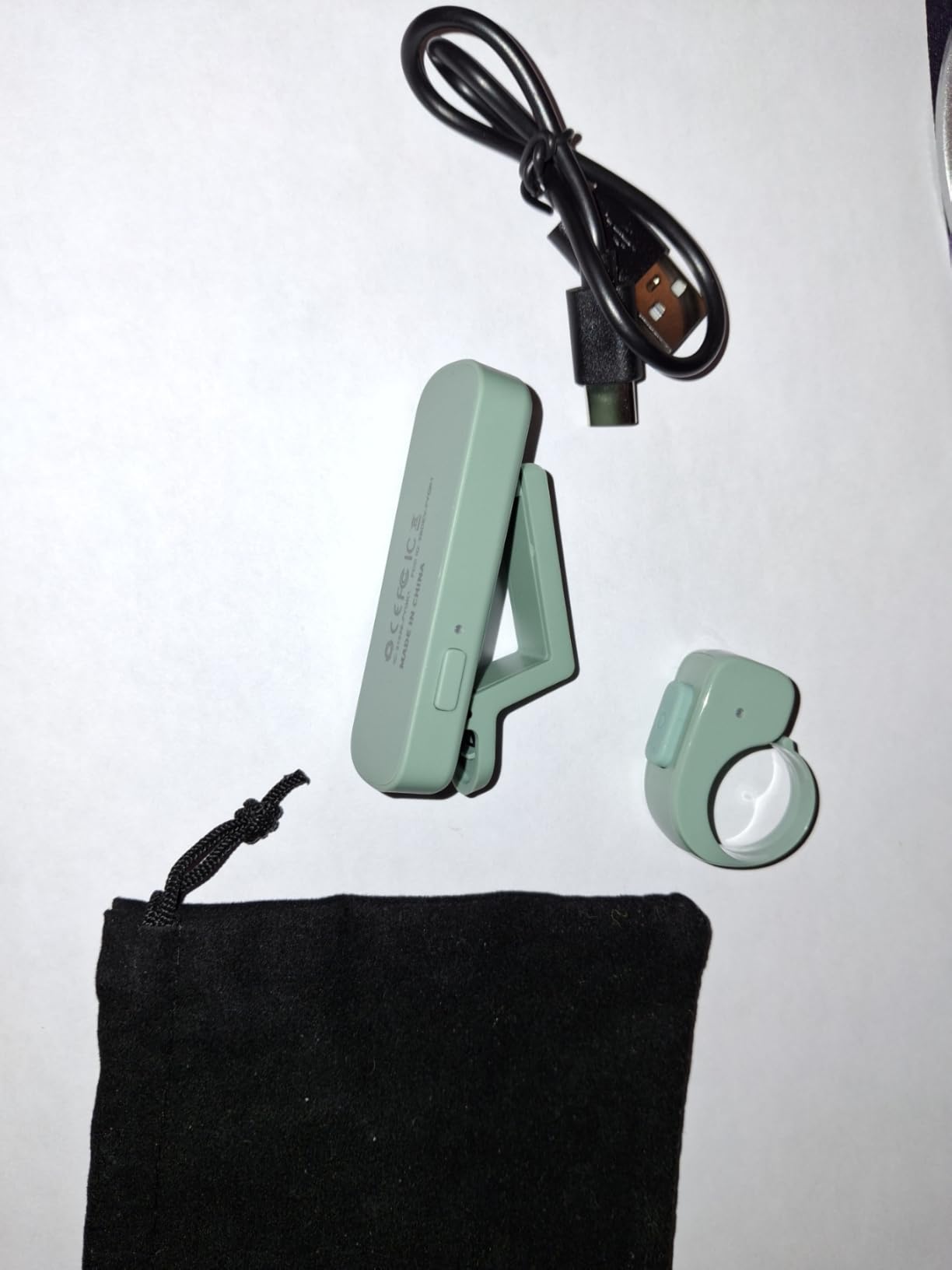 Page Turner Ring for Kindle,Remote Control for iPhone iPad Tablets eReaders customer photo 1