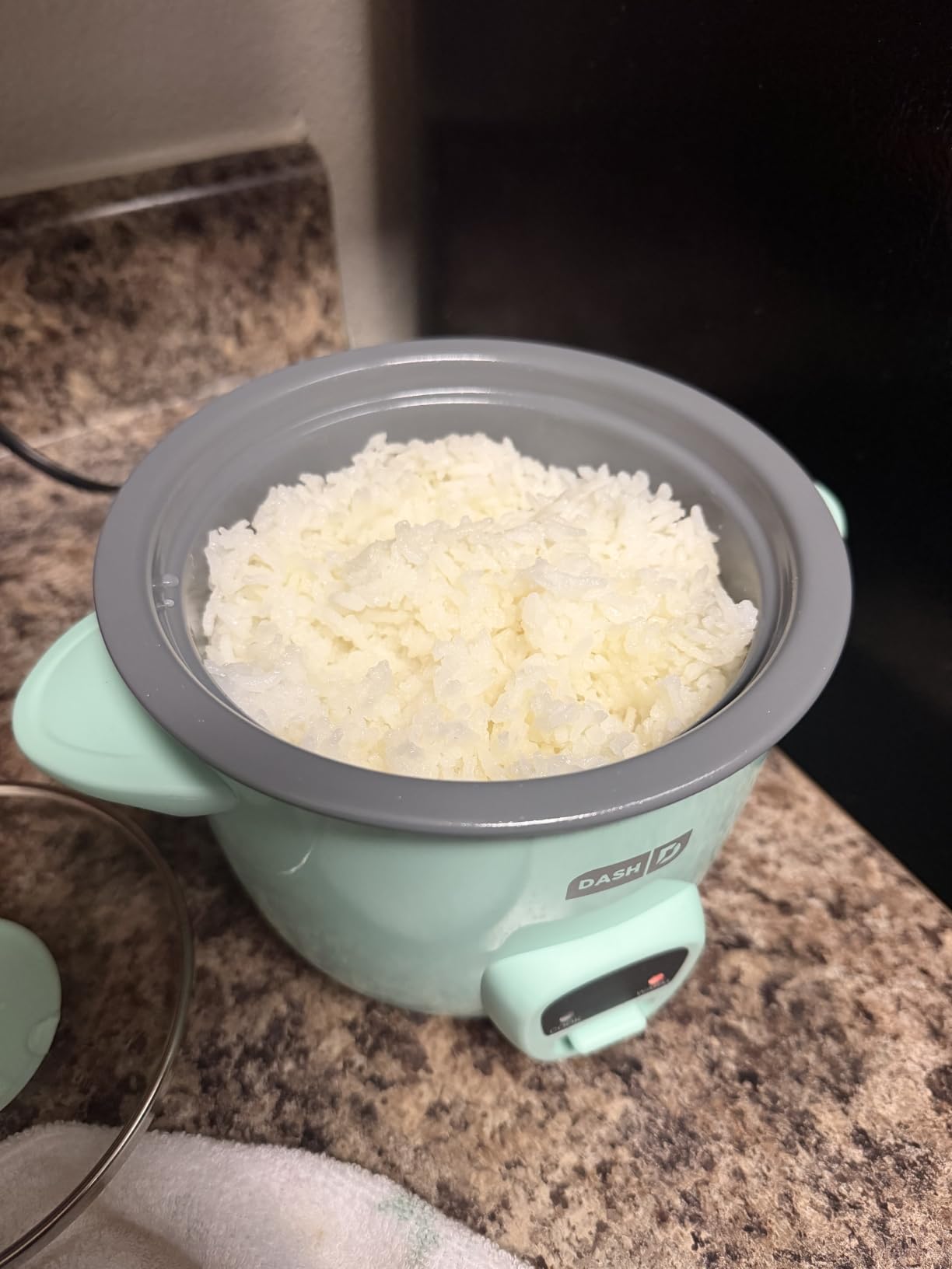 Dash Mini Rice Cooker, 2-Cup Removable Ceramic Nonstick Pot, Black customer photo 1