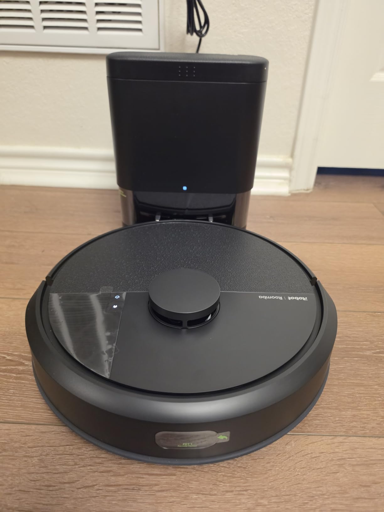 iRobot Roomba 105X Combo Robot Vacuum & Mop with AutoEmpty Dock, Self‑Emptying for Up to 75 Days, 70× Power‑Lifting Suction, Smart LiDAR Mapping, App & Voice Control, Ideal for Homes with Pets & Kids customer photo 1