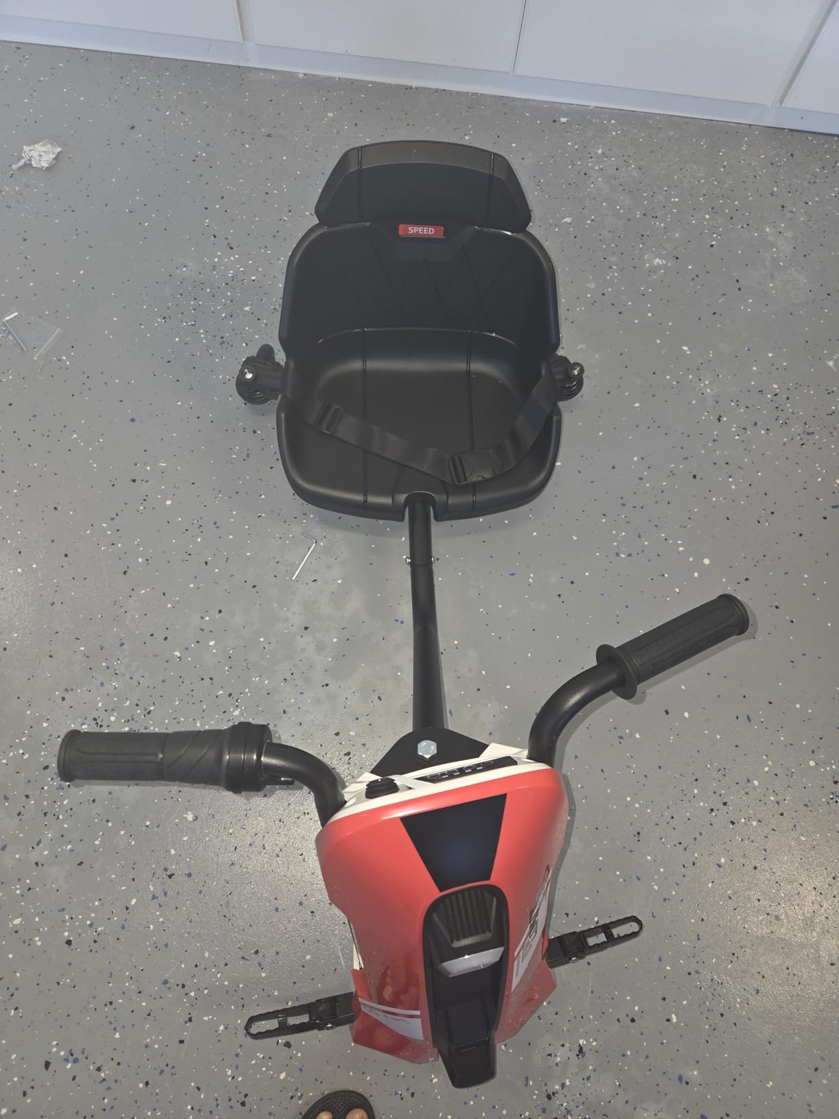 24V Electric Go Kart for Kids Age 6-12, 360° Spin Drift Cart, Red customer photo 2