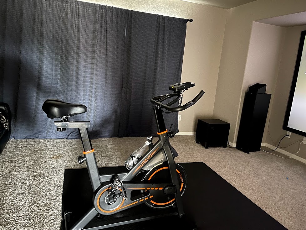 UREVO Smart 11% Incline Treadmill, Walking Pad with AI Smart APP customer photo 2